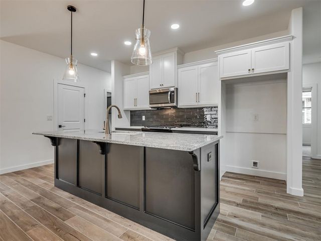1817 Long Cove Avenue, Yukon, OK 73099