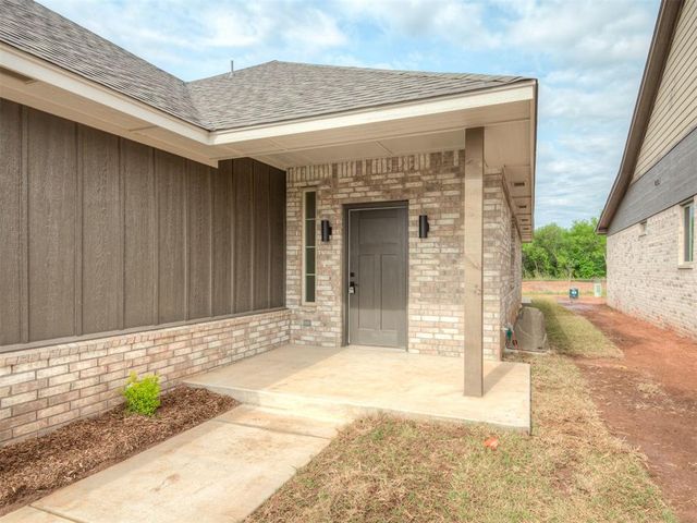 1817 Long Cove Avenue, Yukon, OK 73099