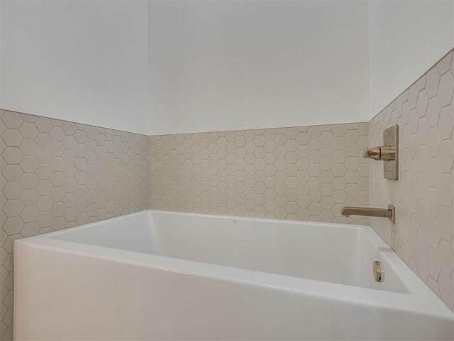 1817 Long Cove Avenue, Yukon, OK 73099