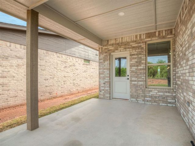 1817 Long Cove Avenue, Yukon, OK 73099