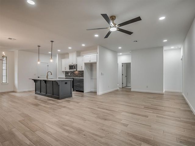 1817 Long Cove Avenue, Yukon, OK 73099