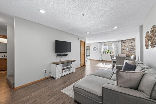 1130 Norton Avenue NE, Fridley, MN 55432