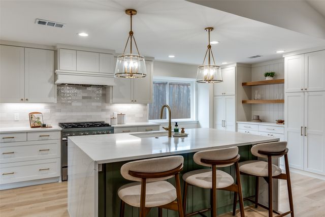 9406 Arborhill Drive, Dallas, TX 75243