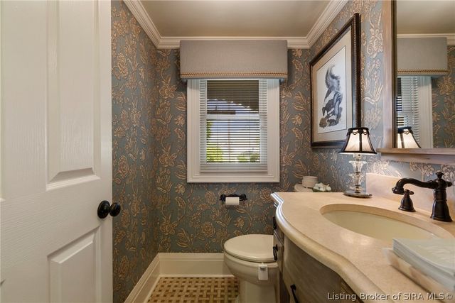 3307 Middle Road, Jeffersonville, IN 47130