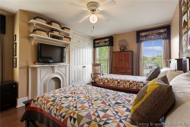 3307 Middle Road, Jeffersonville, IN 47130