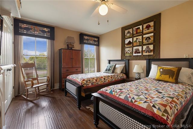 3307 Middle Road, Jeffersonville, IN 47130