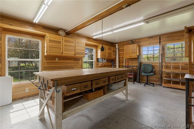 3307 Middle Road, Jeffersonville, IN 47130