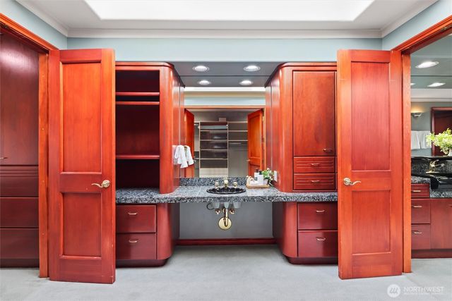 4701 NE Shore Place, Lake Forest Park, WA 98155