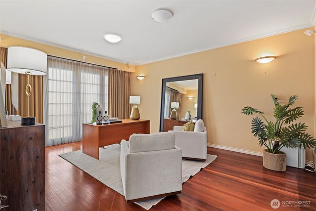 4701 NE Shore Place, Lake Forest Park, WA 98155