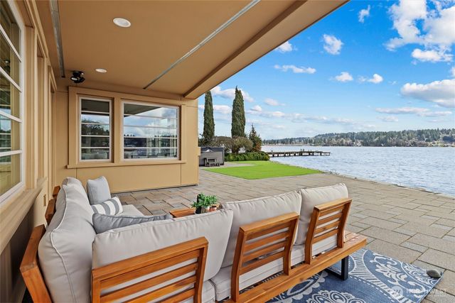 4701 NE Shore Place, Lake Forest Park, WA 98155