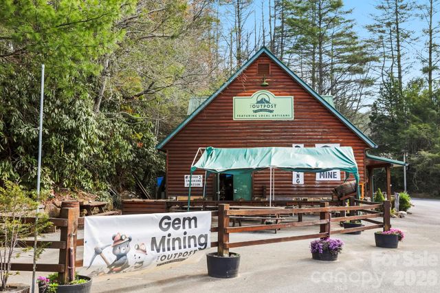 10932 Rosman Highway, Lake Toxaway, NC 28747