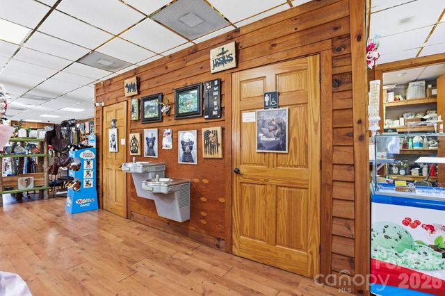 10932 Rosman Highway, Lake Toxaway, NC 28747