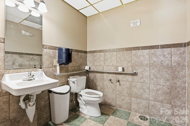 10932 Rosman Highway, Lake Toxaway, NC 28747