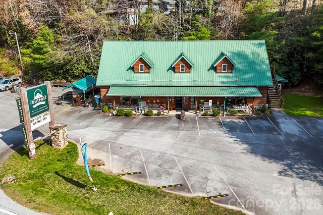 10932 Rosman Highway, Lake Toxaway, NC 28747