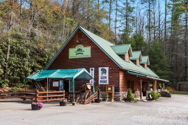 10932 Rosman Highway, Lake Toxaway, NC 28747