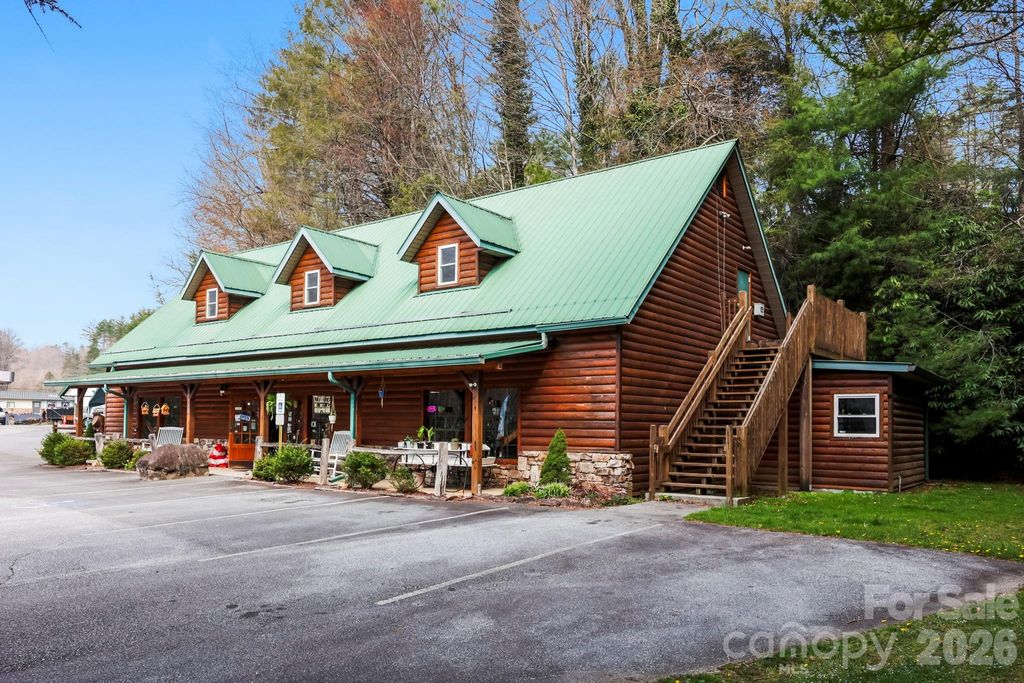 10932 Rosman Highway, Lake Toxaway, NC 28747