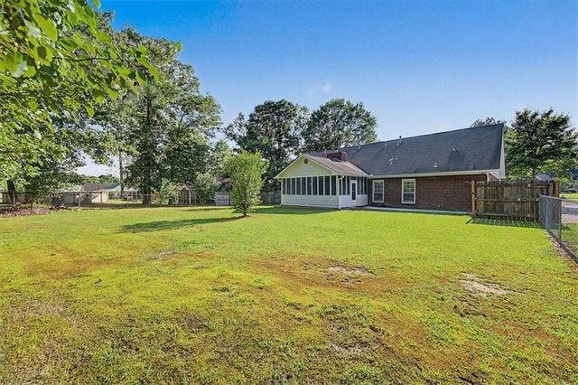 3575 Garden Lakes Parkway NW, Rome, GA 30165