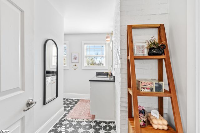 30 Edisto Street, Greenville, SC 29605