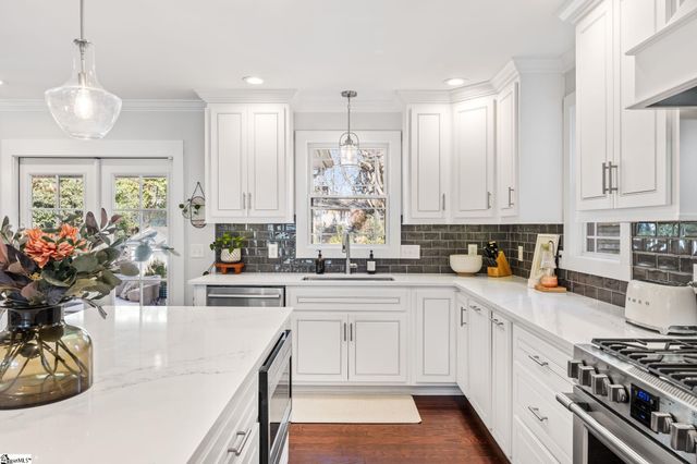 30 Edisto Street, Greenville, SC 29605