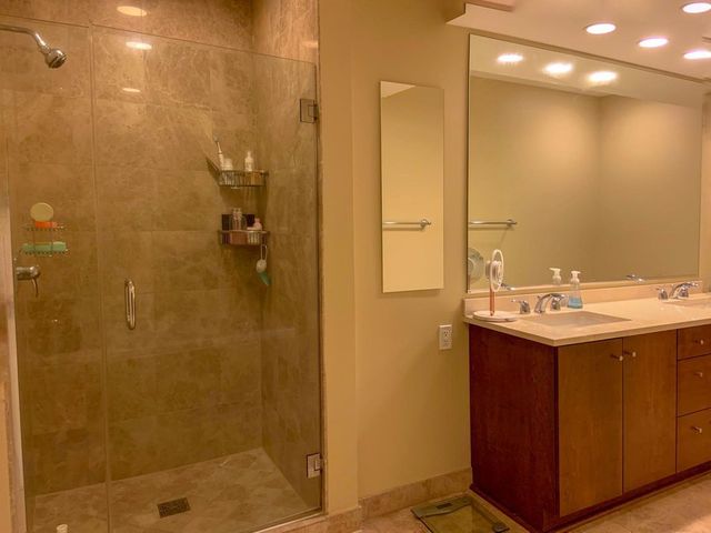 60 E Monroe Street 2708, Chicago, IL 60603