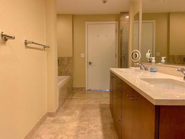 60 E Monroe Street 2708, Chicago, IL 60603