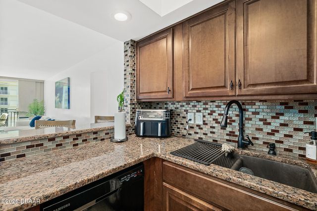 2947 S Atlantic Ave Apt 601, Daytona Beach Shores, FL 32118