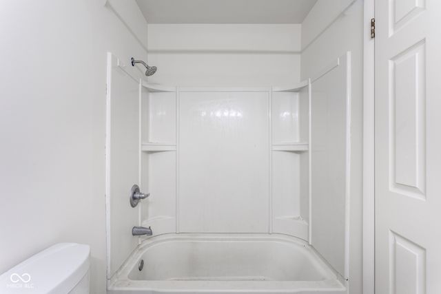 2426 Lawrence Avenue, Indianapolis, IN 46227