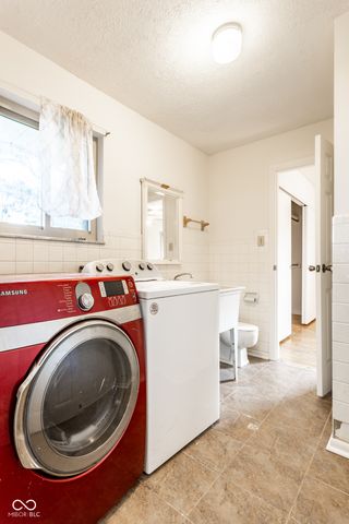 2426 Lawrence Avenue, Indianapolis, IN 46227