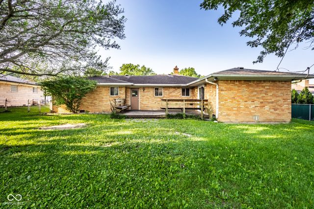 2426 Lawrence Avenue, Indianapolis, IN 46227
