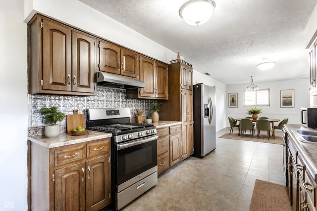 2426 Lawrence Avenue, Indianapolis, IN 46227