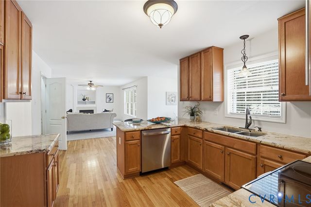 2025 Babbling Brooke Ln, Mechanicsville, VA 23111