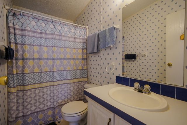 W 185 Avenue A, Key Largo, FL 33037