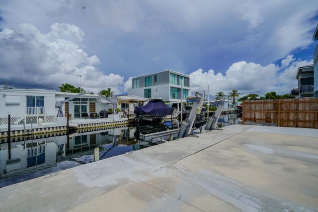 W 185 Avenue A, Key Largo, FL 33037