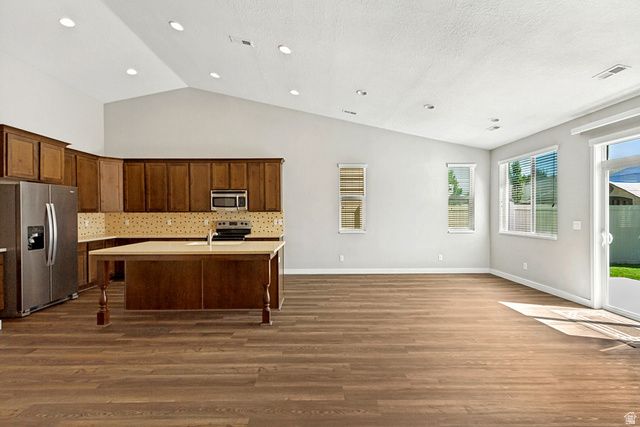 1002 N SKIPTON DR, North Salt Lake, UT 84054