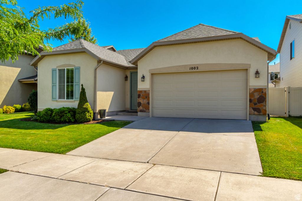 1002 N SKIPTON DR, North Salt Lake, UT 84054 — photo 2