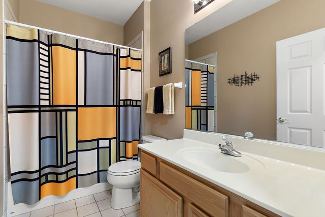770 Stonewall Court, Schaumburg, IL 60173