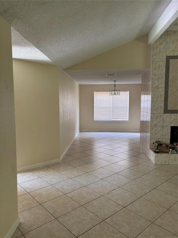 11427 Mulholland Drive, Houston, TX 77477