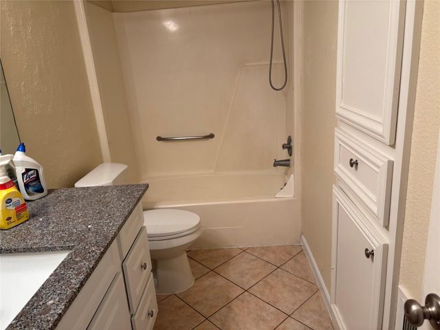 11427 Mulholland Drive, Houston, TX 77477