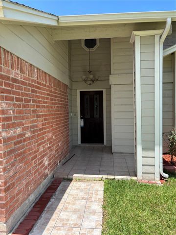11427 Mulholland Drive, Houston, TX 77477