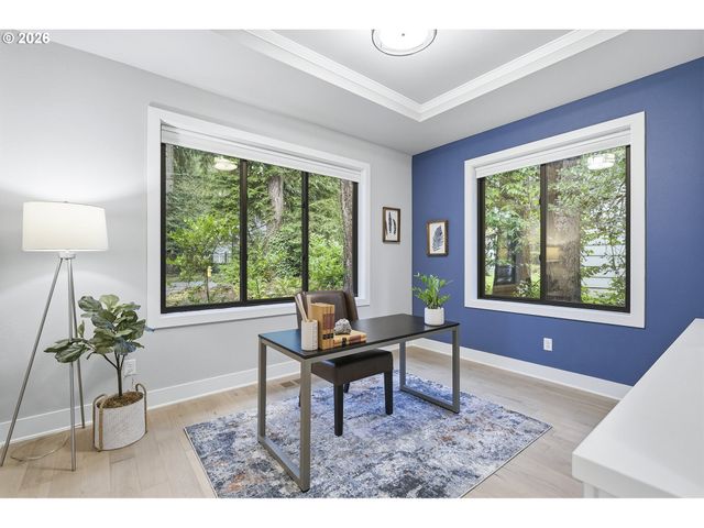 16200 WALUGA Dr, Lake Oswego, OR 97035