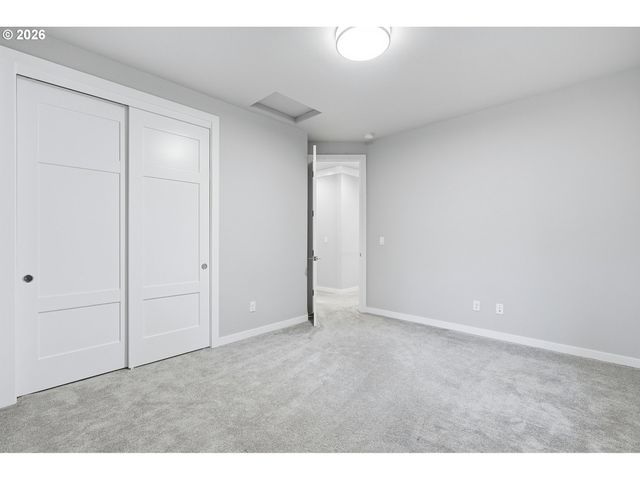 16200 WALUGA Dr, Lake Oswego, OR 97035