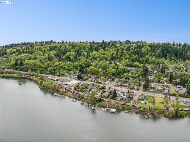 605 3RD Ave, Oregon City, OR 97045