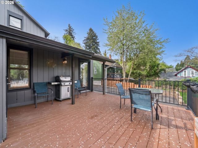 605 3RD Ave, Oregon City, OR 97045