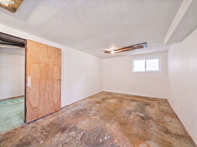 605 3RD Ave, Oregon City, OR 97045