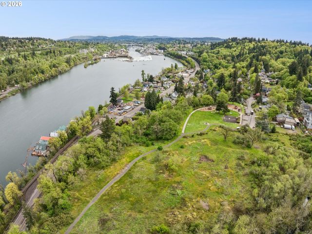 605 3RD Ave, Oregon City, OR 97045
