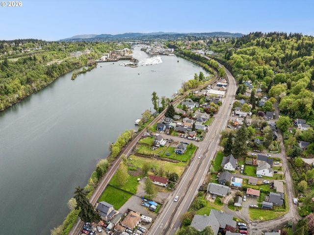605 3RD Ave, Oregon City, OR 97045