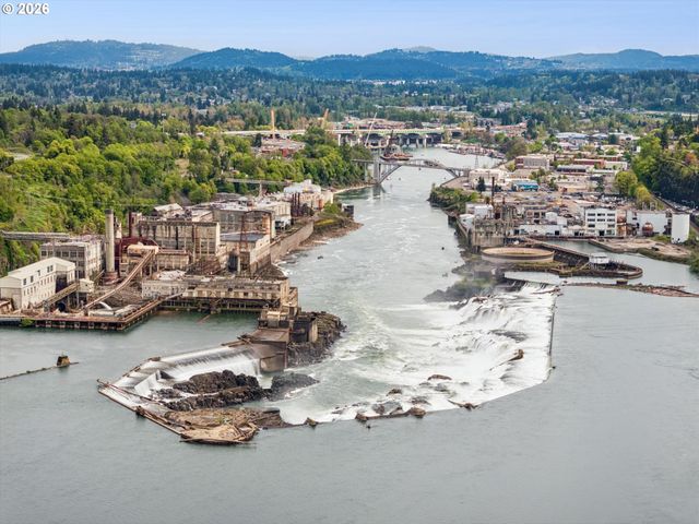 605 3RD Ave, Oregon City, OR 97045