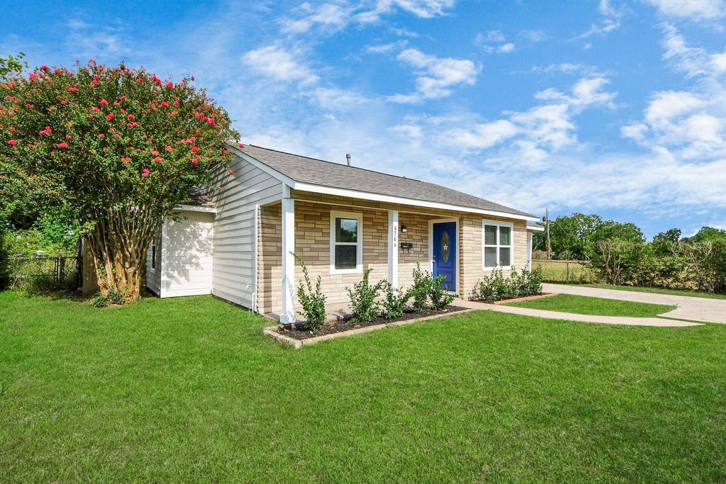 8746 Delilah Street, Houston, TX 77033