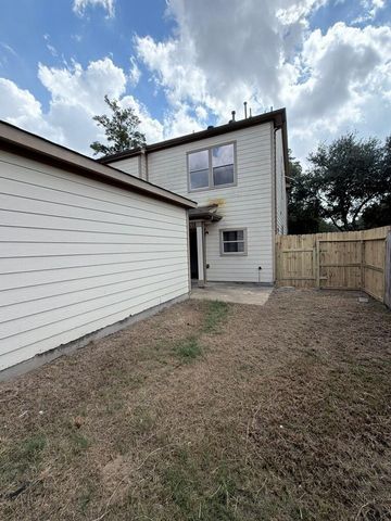 2211 Walnut Fair Lane, Spring, TX 77373