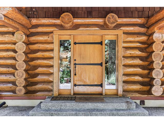 5240 Nw CORNELL Rd, Portland, OR 97210